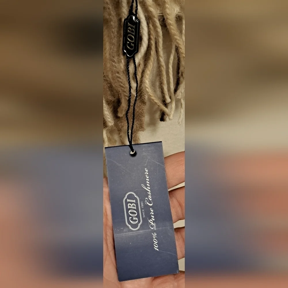 NWT Gobi Beige Plaid Cashmere Neutral Boho Casual Everyday Winter Scarf Wrap